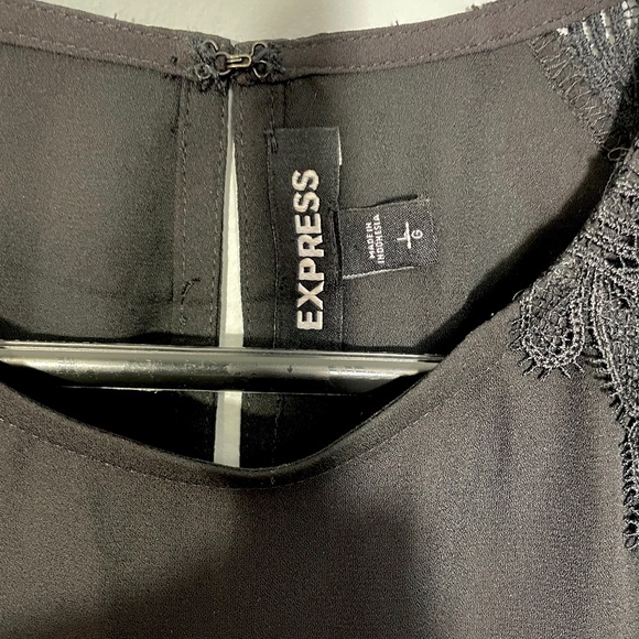 Express - Black Top with Lace & Scallop Detailed Cap Sleeves - Size: Large - Picture 4 of 6